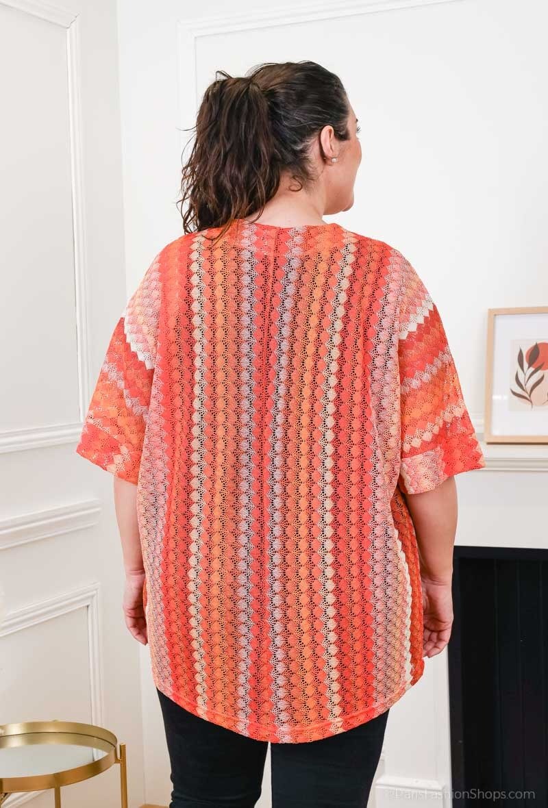 Broderad stickad blus med batwingärmar i stor storlek