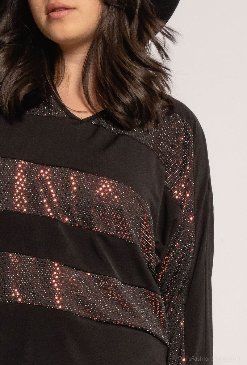 Blus med glittriga ränder i Stor Storlek