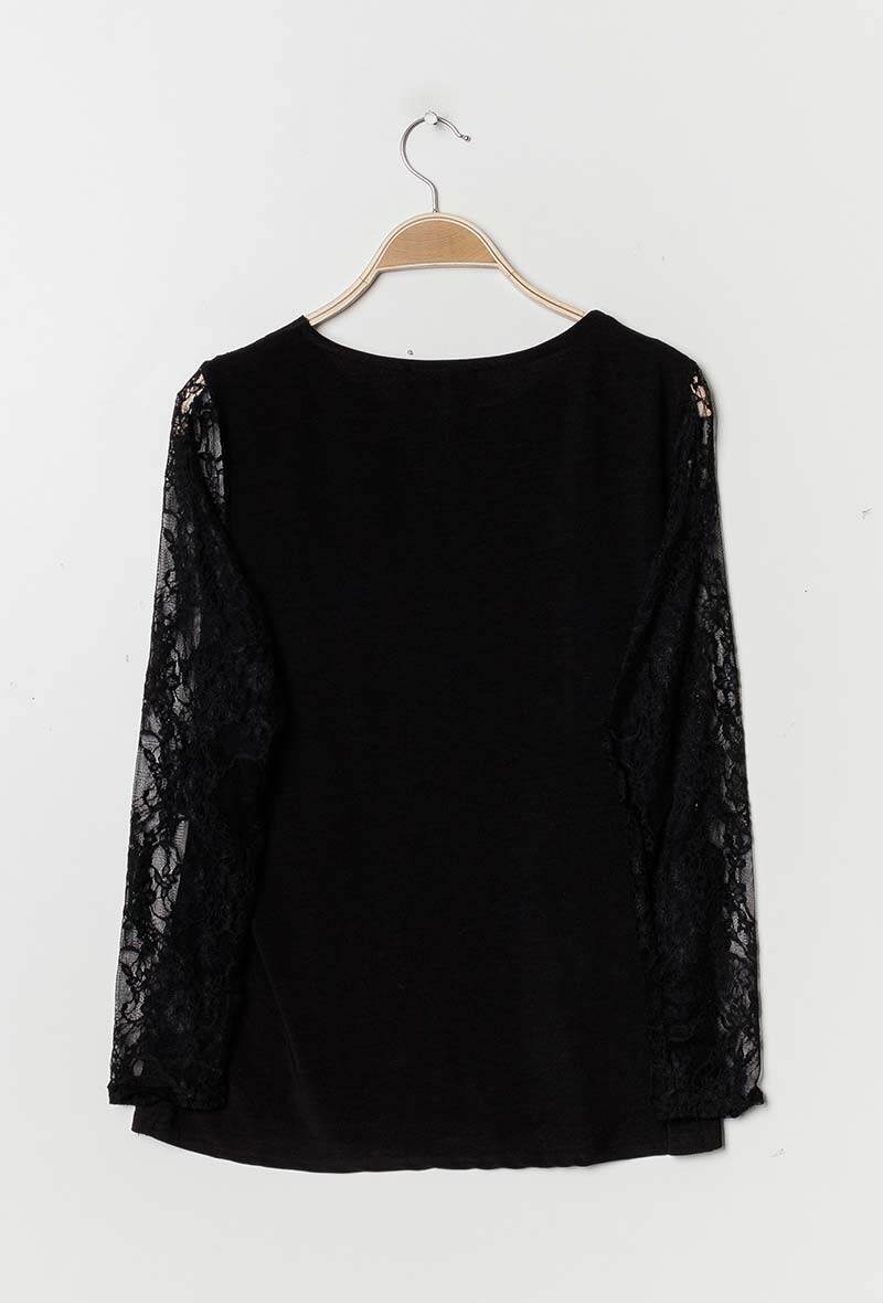 Shiny Blouse with Lace i Stor Storlek