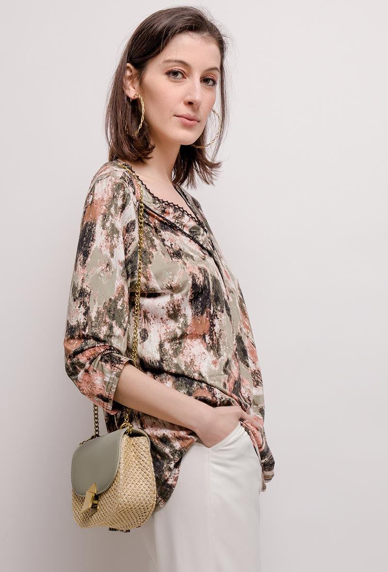Plus Size Stretch printed blouse