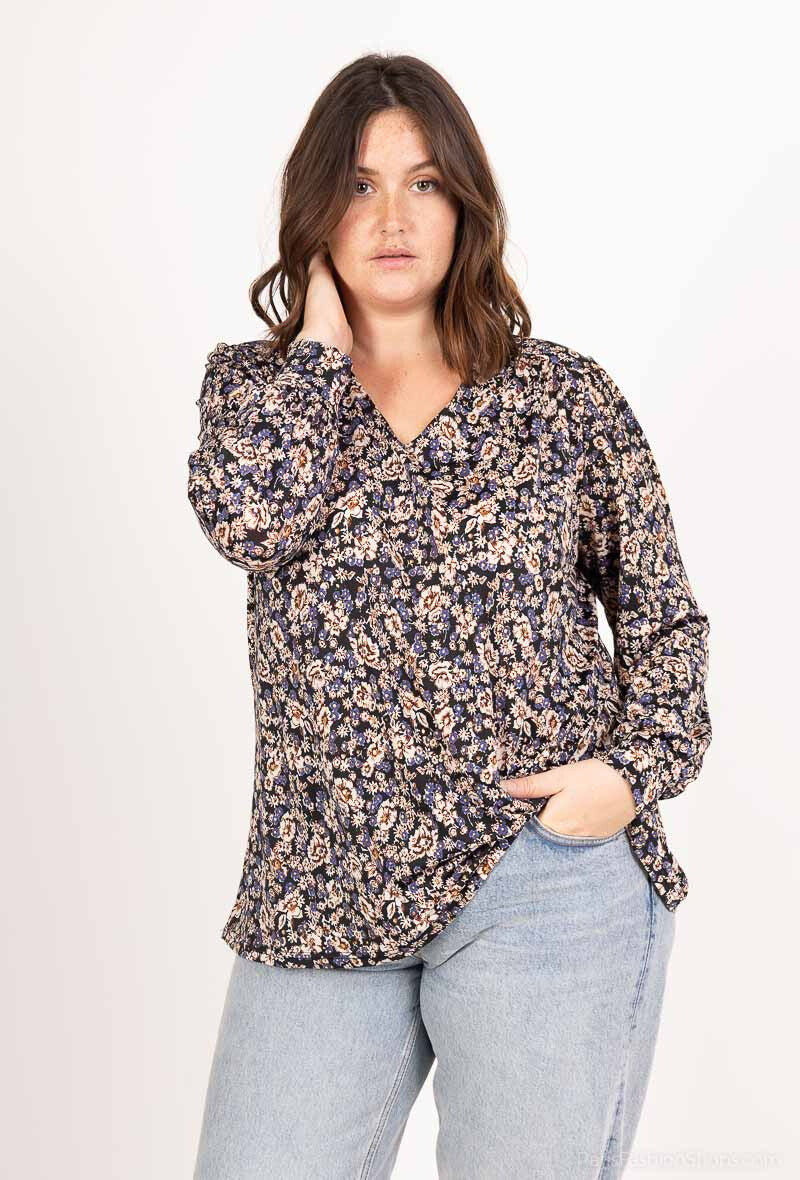 Plus Size V-neck Printed Blouses