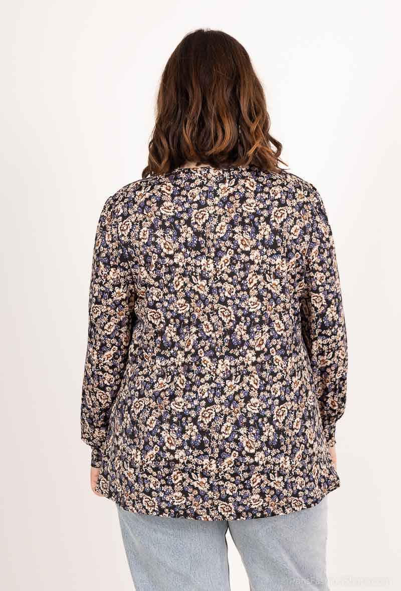 Plus Size V-neck Printed Blouses