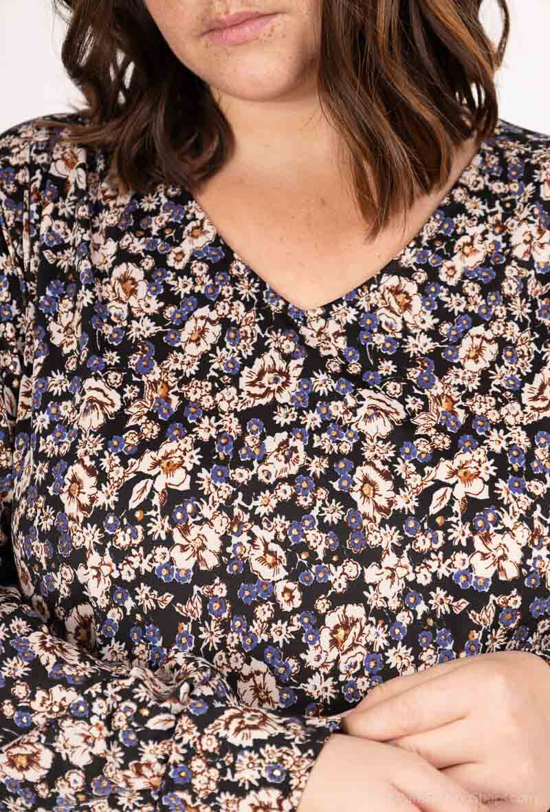 Plus Size V-neck Printed Blouses