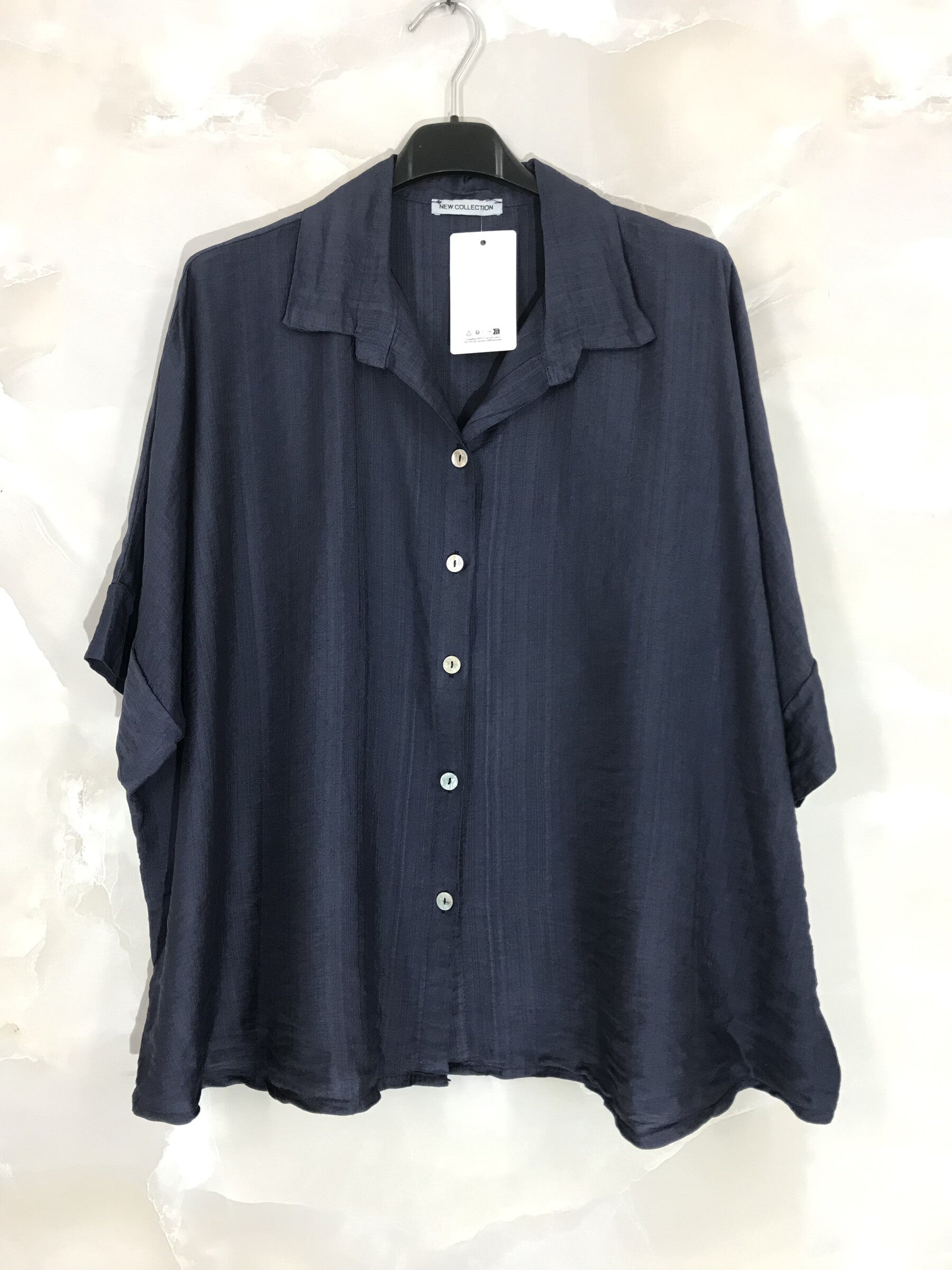 Storskalig Texturerad Kortärmad Skjorta i Storlek T38 till T54+