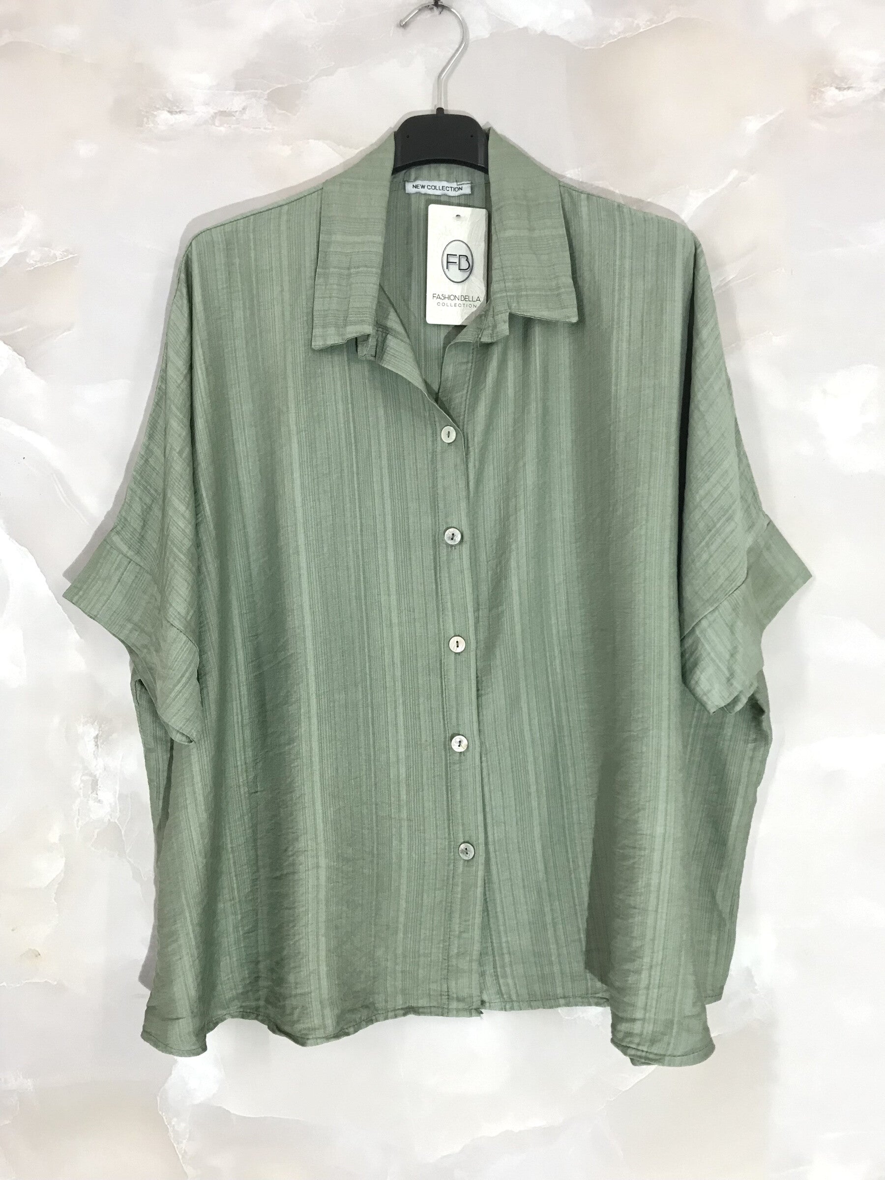 Large -sized united short textured shirt with short sleeves T38 to T54+ i Stor Storlek