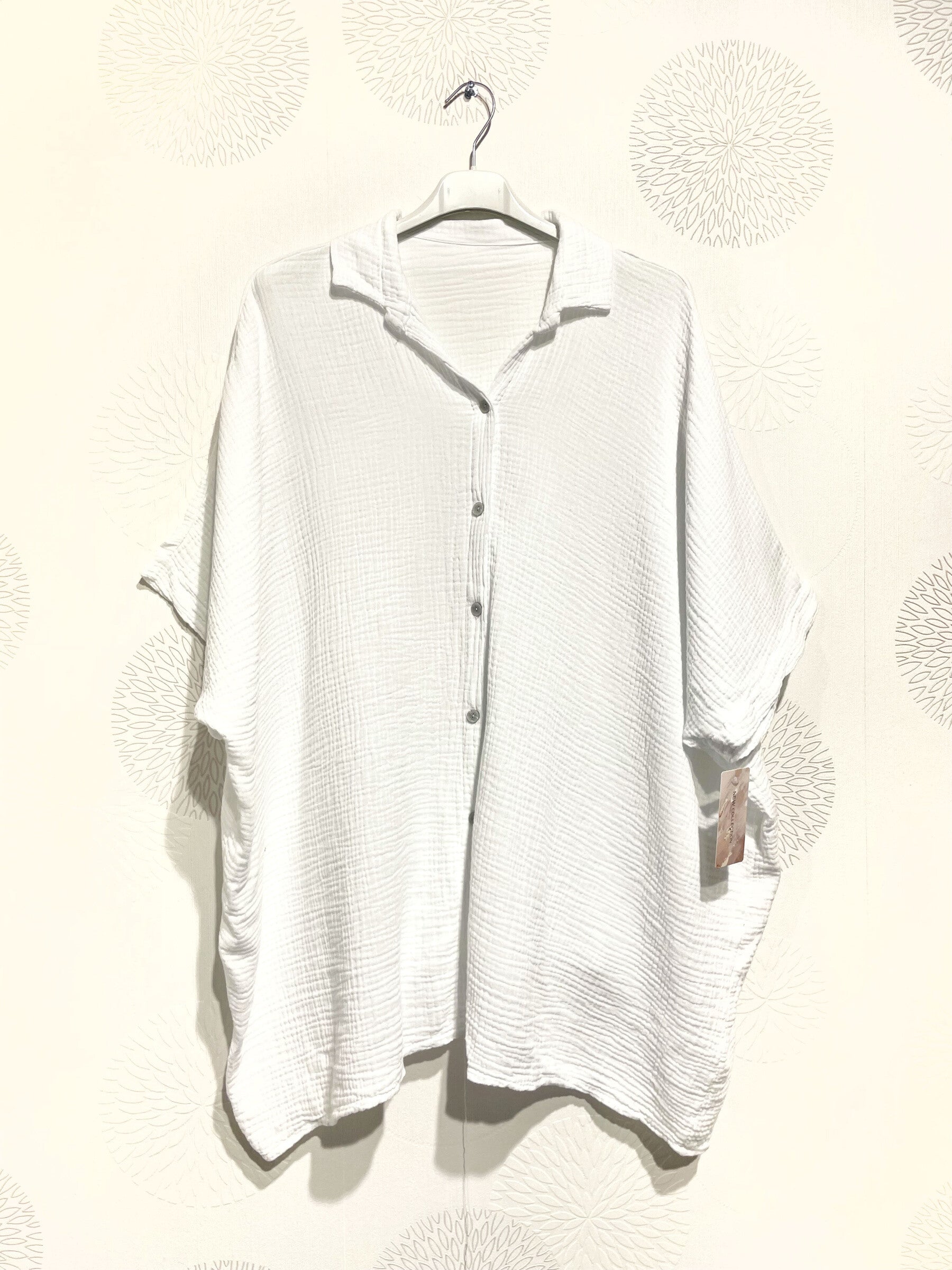 Plus size shirt in double cotton gauze T38 in T66 i Stor Storlek