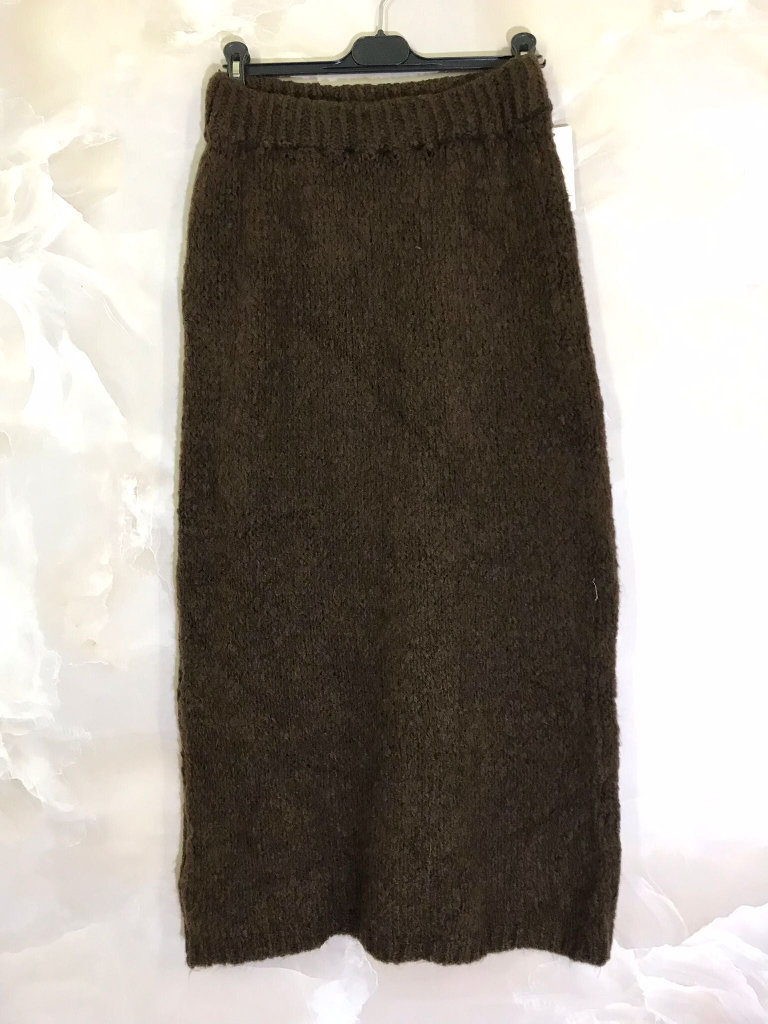 Lång enfärgad stickad kjol i stor storlek