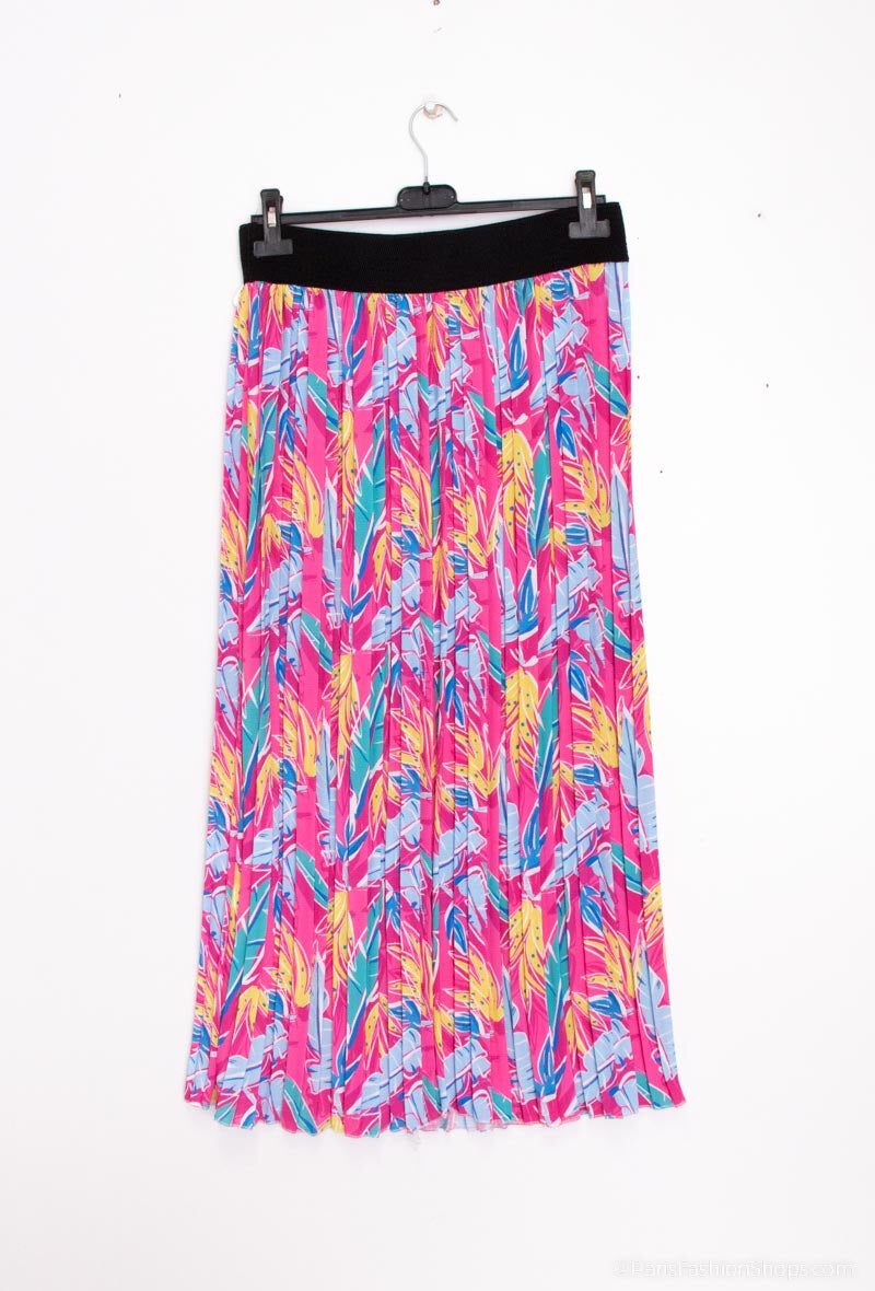 Pleated skirt i Stor Storlek