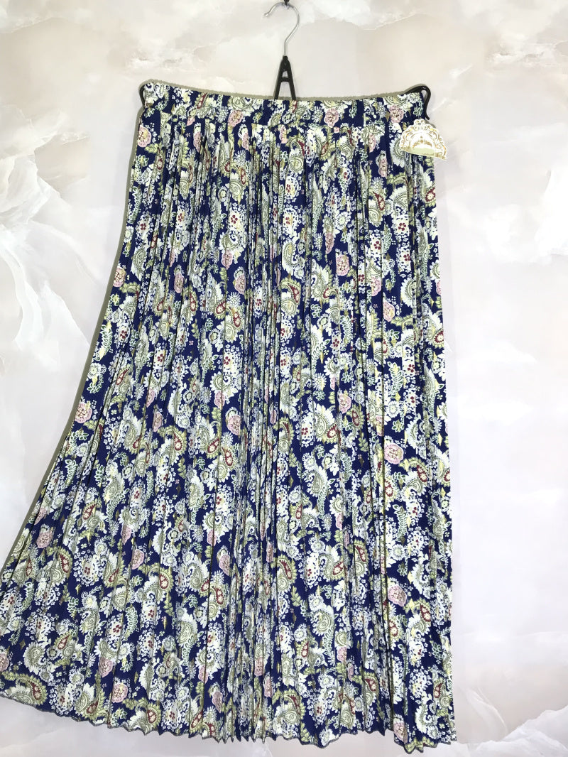 Printed pleated skirt i Stor Storlek