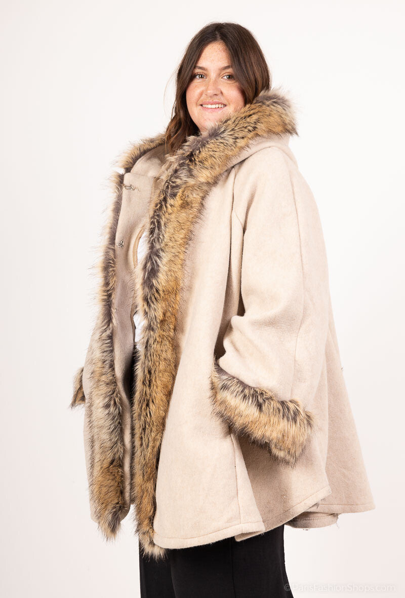 Kappa i Stor Storlek