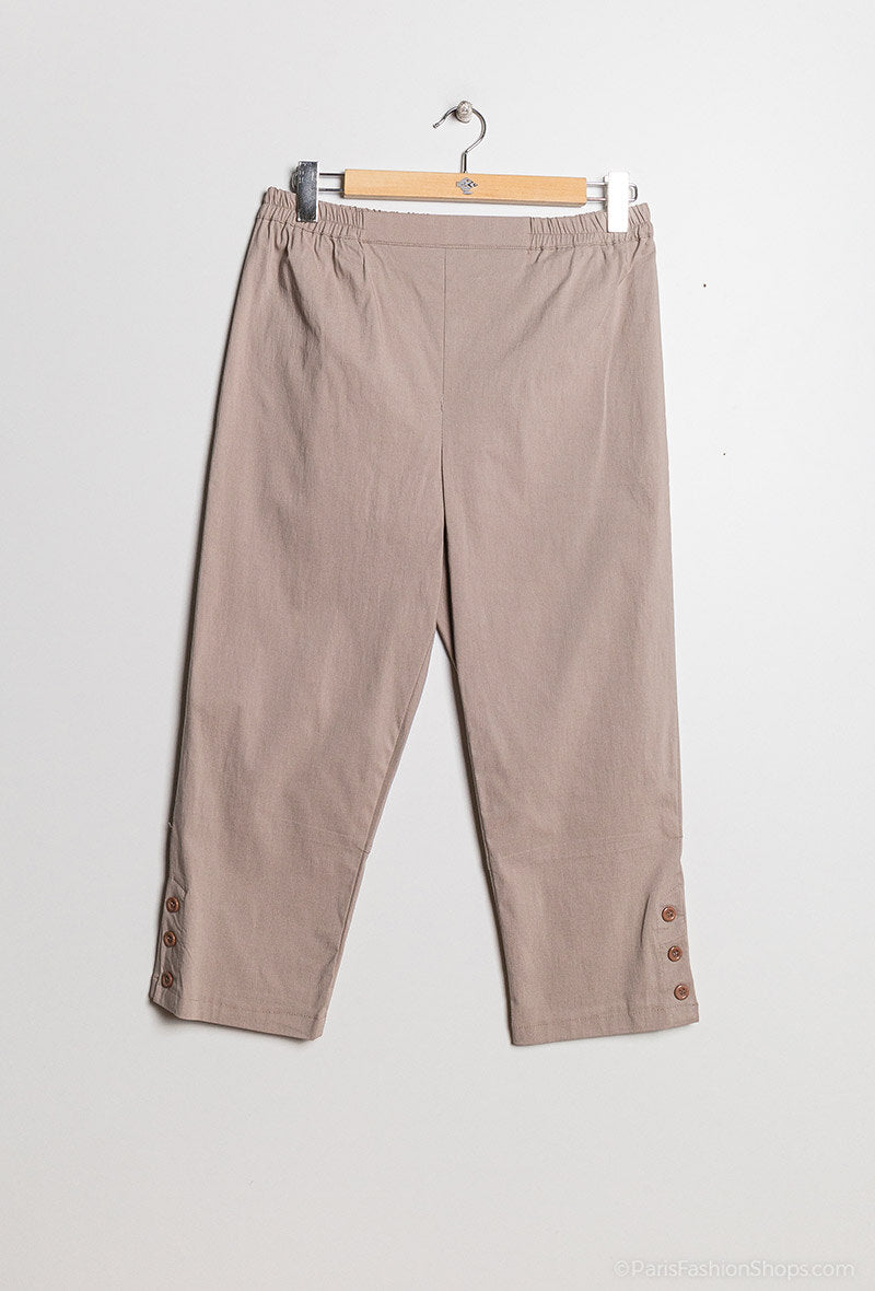 Pants with buttoned ankles i Stor Storlek