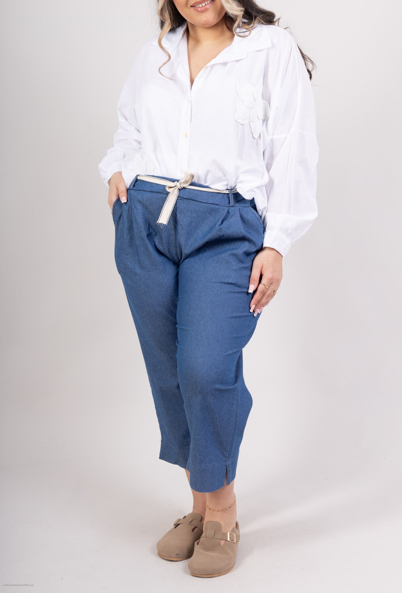 Three quarter stretchy denim pants i Stor Storlek