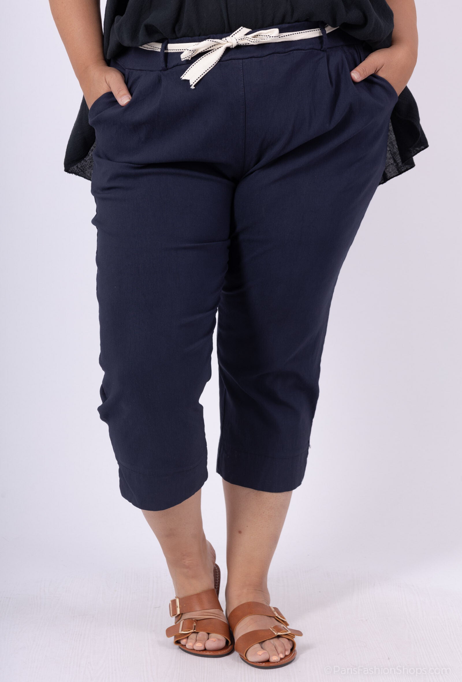 Plus Size Stretchy plus size cropped pants