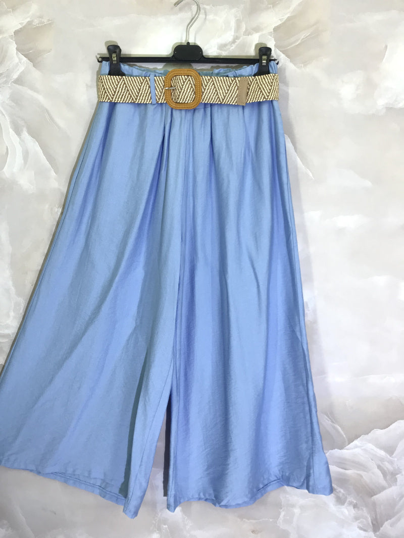 Plain 7/8 flared pants with stretch belt and pockets i Stor Storlek