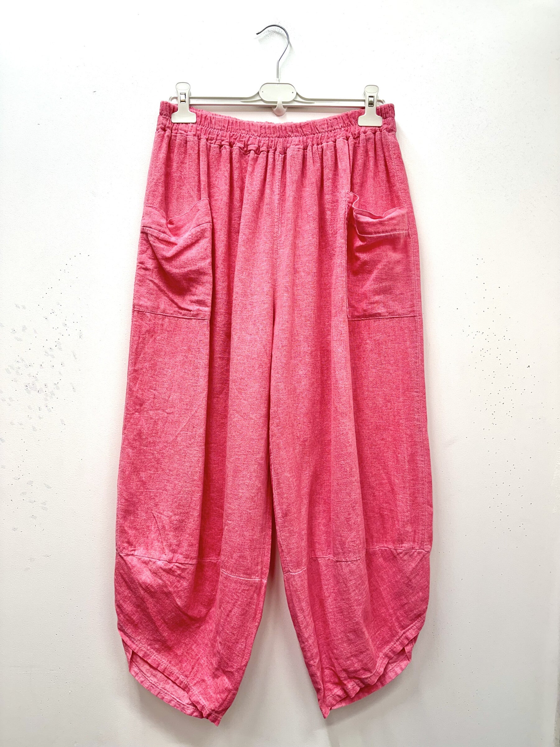 Light/Sarouel cargo pantacourt in cotton/linen mixture i Stor Storlek