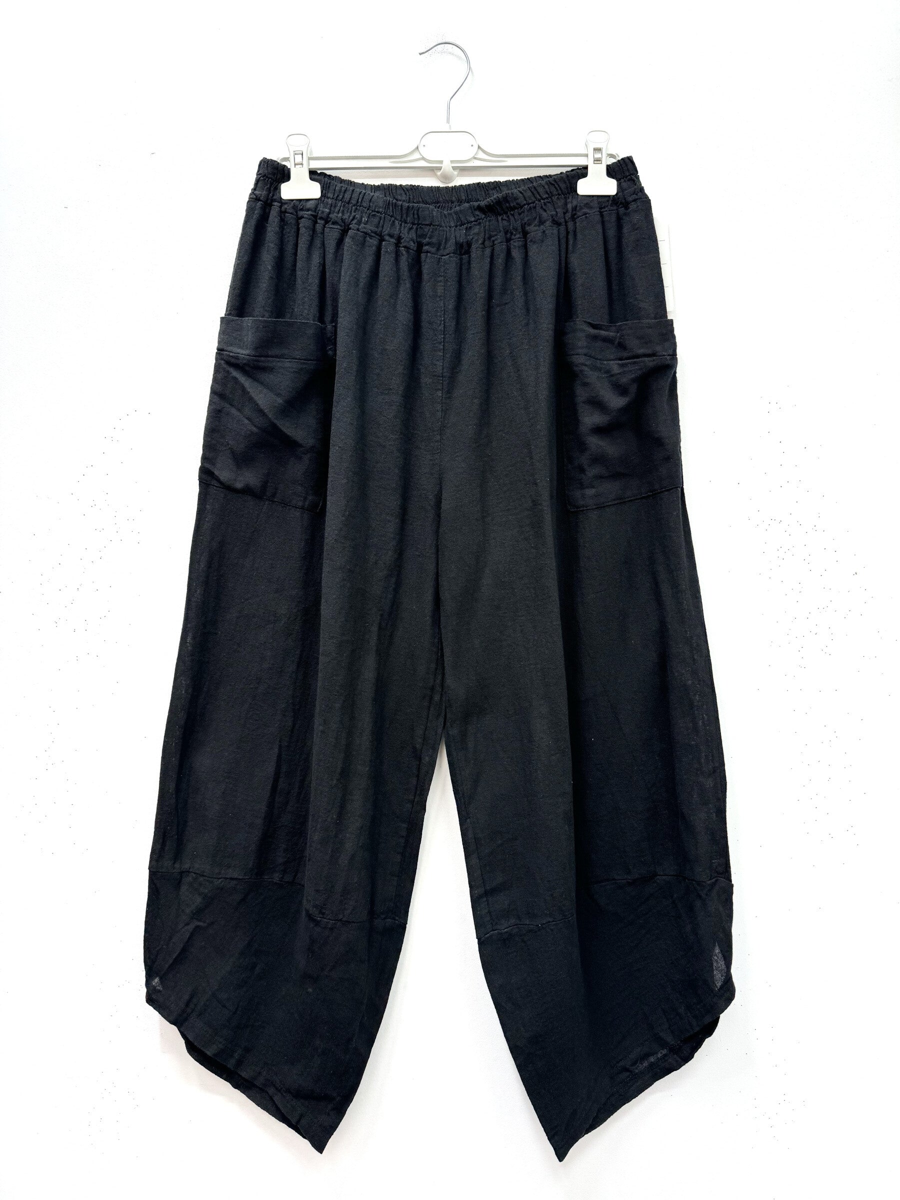 Plus Size Light/Sarouel cargo pantacourt in cotton/linen mixture
