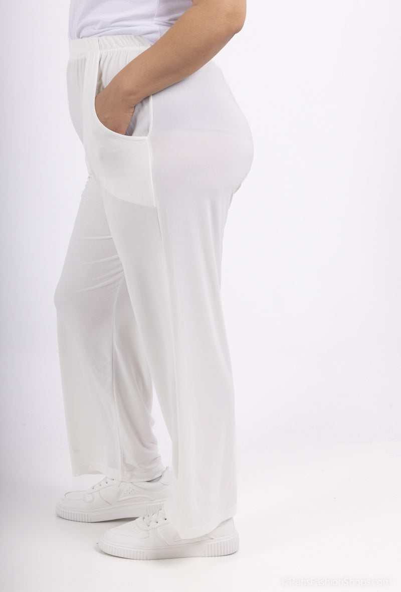 Flödande byxor för alla säsonger | Plus Size