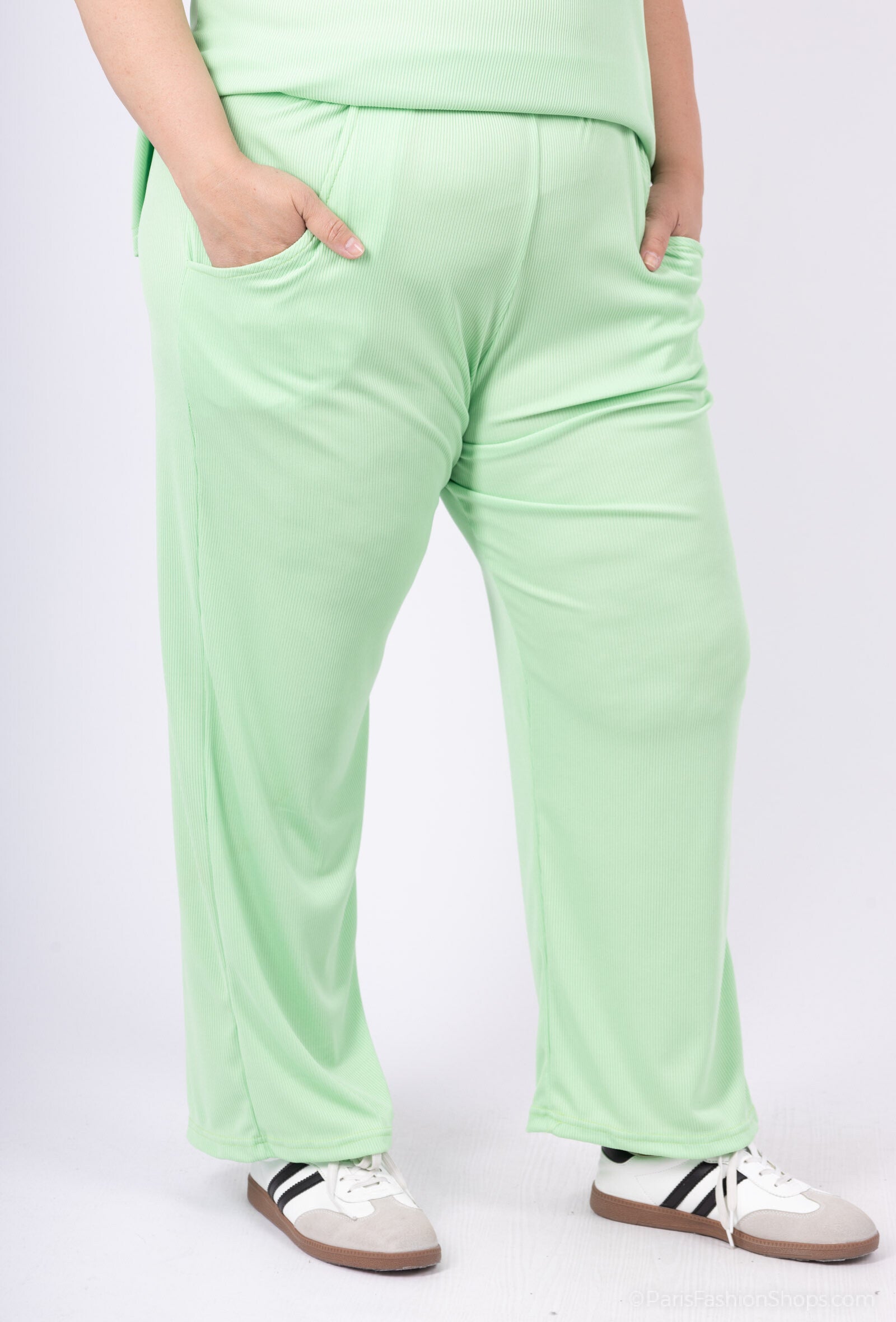 Fluid byxor för alla säsonger i Plus Size