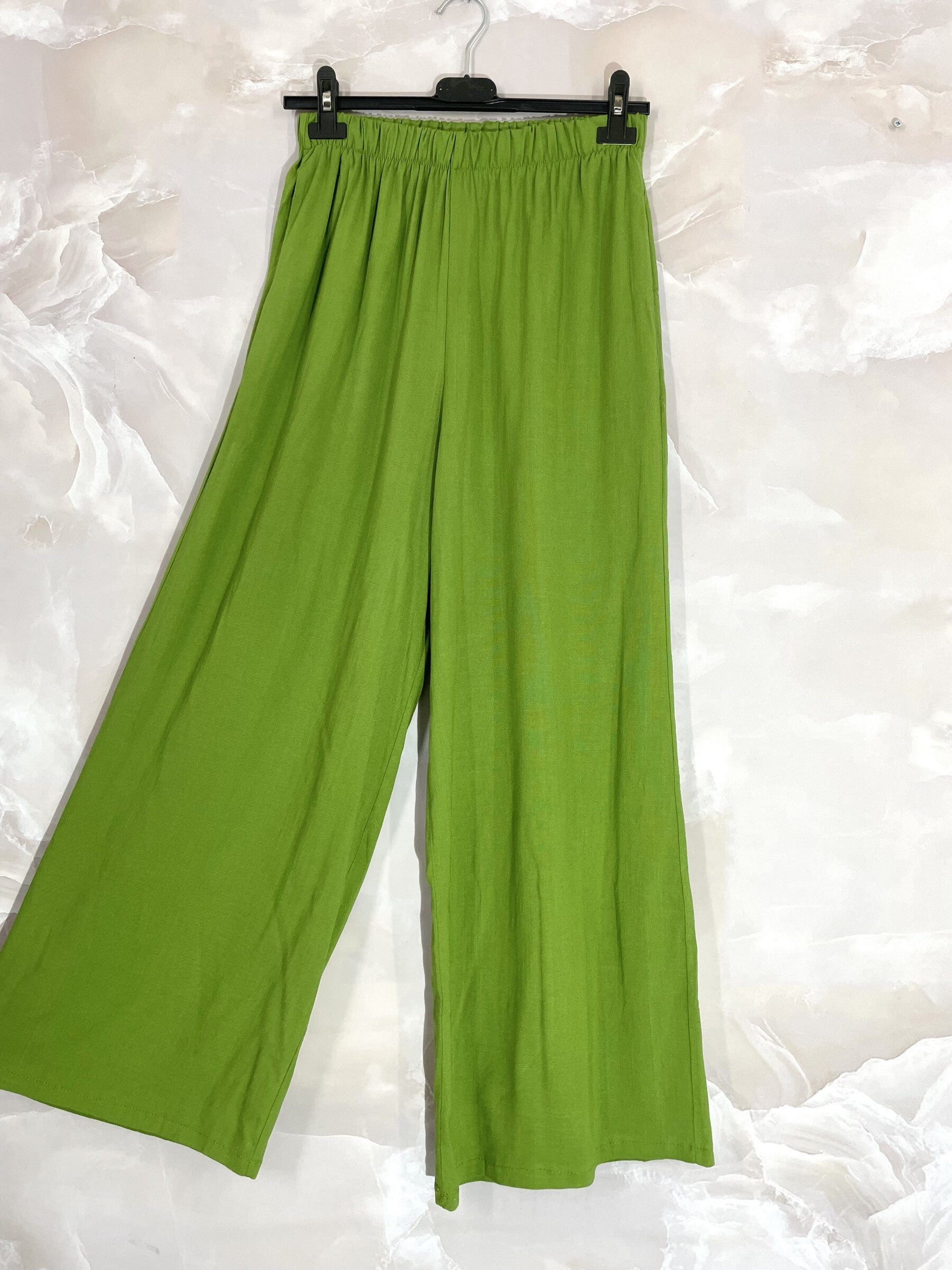 Plus Size Fluid Byxort i Viskos med Fickor T38 till T48
