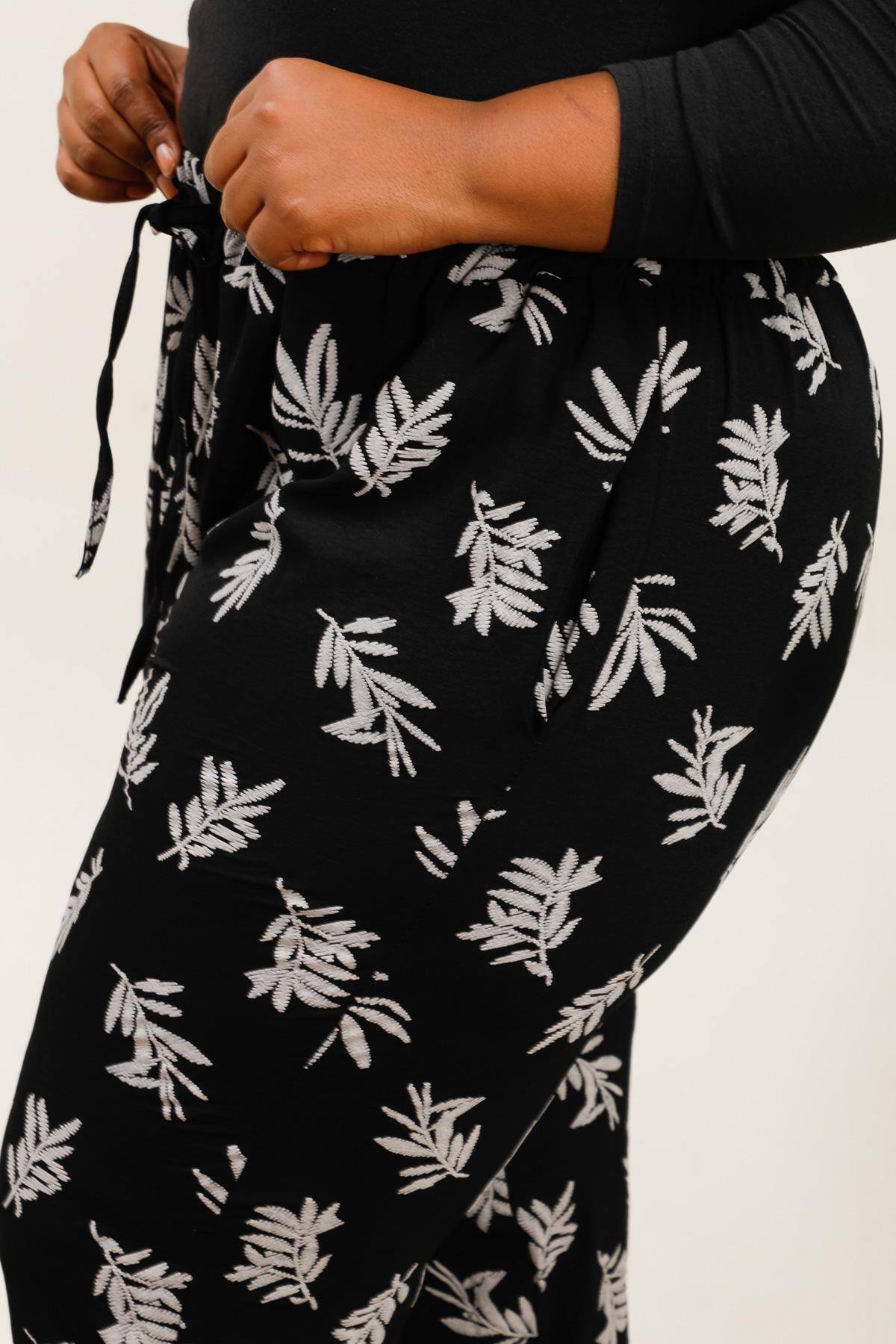 Plus size pants i Stor Storlek med Bladtryck