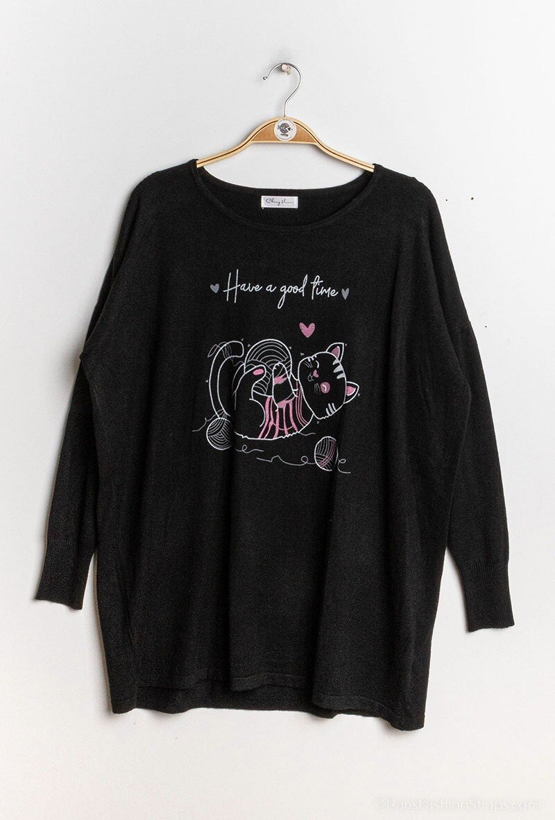 Tryckt stickad tröja i stor storlek