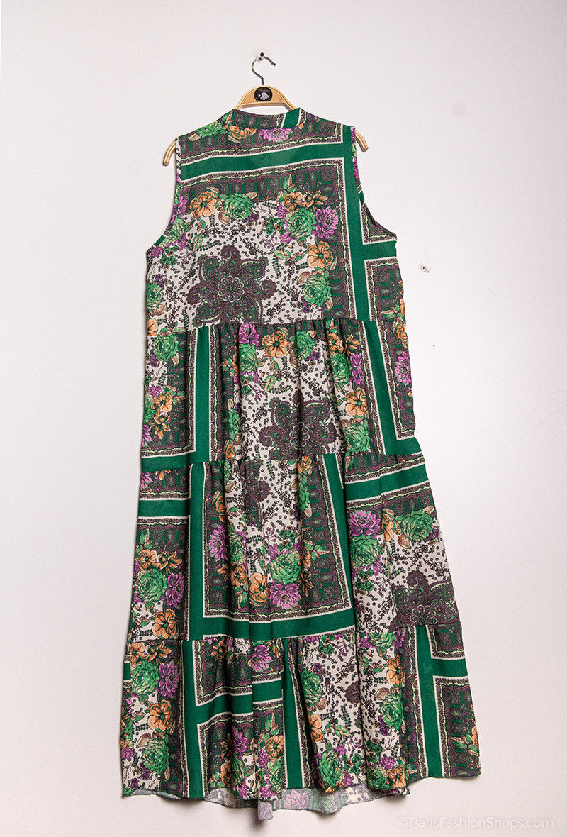 Blommig klänning i Plus Size