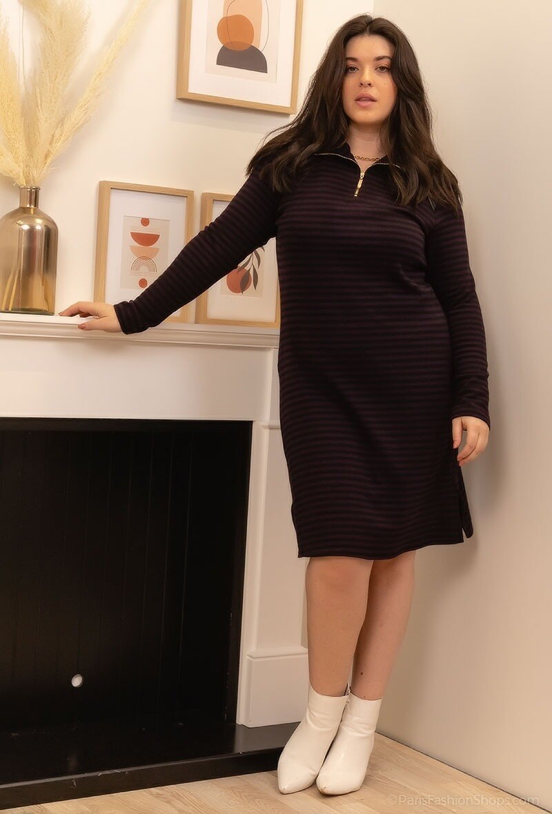 Randig stickad klänning i Stor Storlek