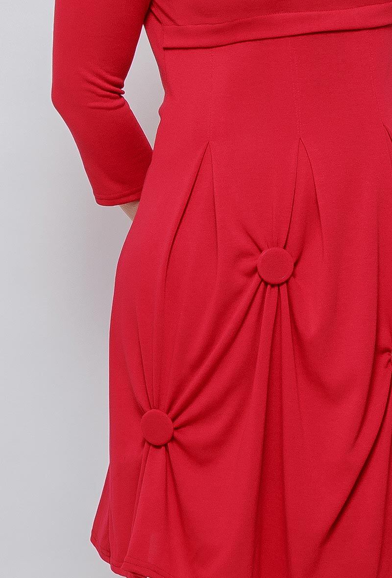 Fancy dress with buttons i Stor Storlek