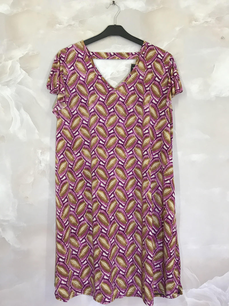 Plus size dress with printed back band i Stor Storlek