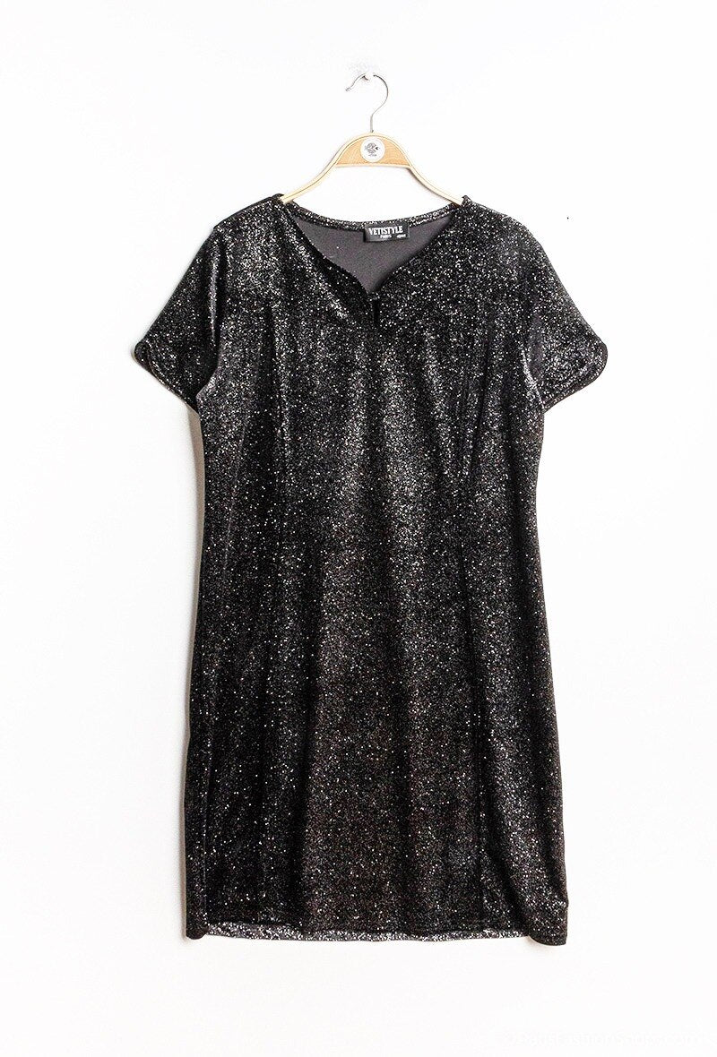 Sparkly velvet dress i Stor Storlek