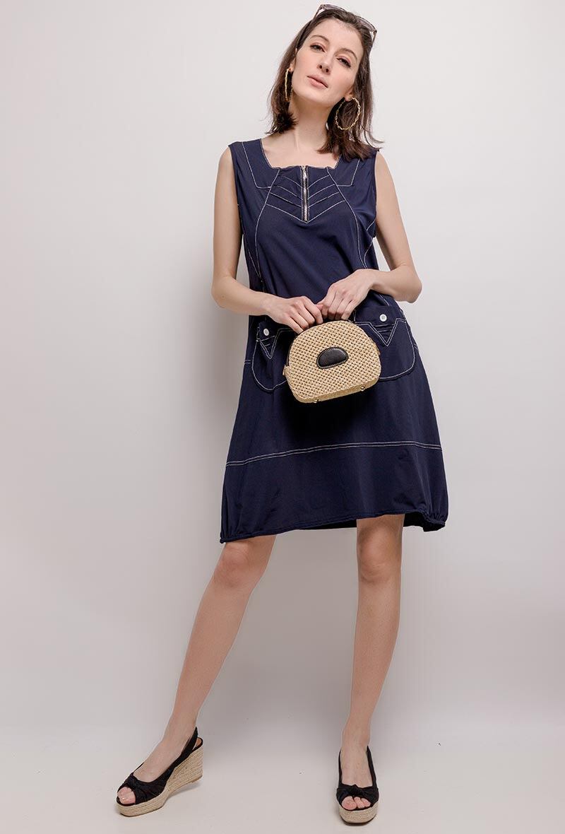 Stretchklänning med fickor i Stor Storlek