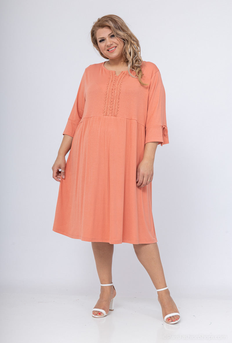 Plus Size Tunic dress with lace collar