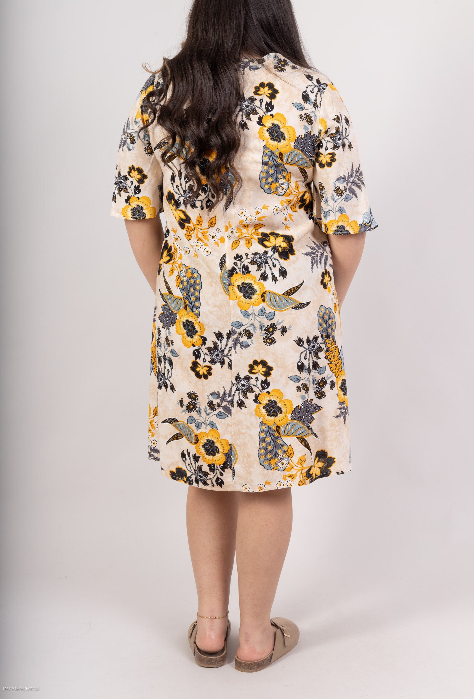 V-ringad tryckt klänning med viskosknut i plusstorlek