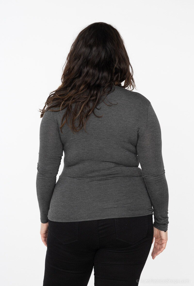 Plus Size V-neck T-shirt