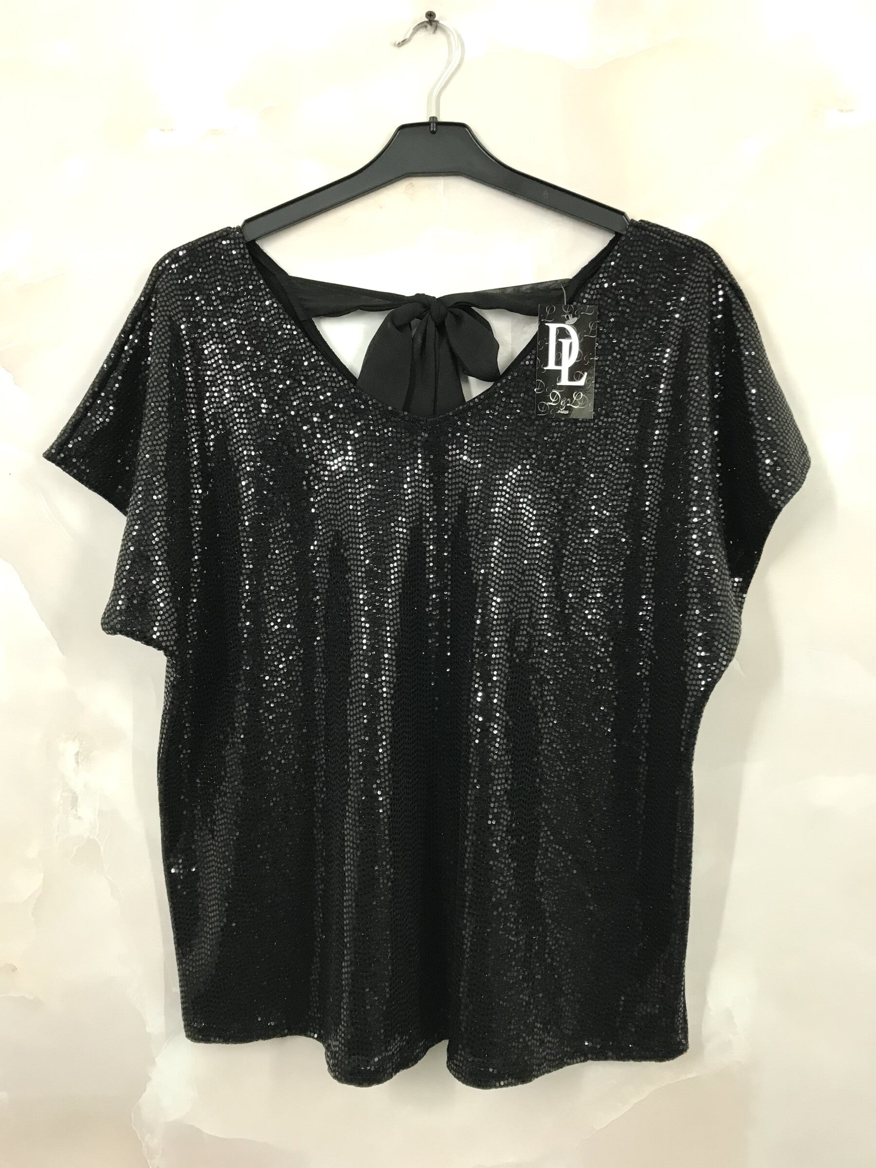 Plus Size Shiny V-neck top with bow on the back