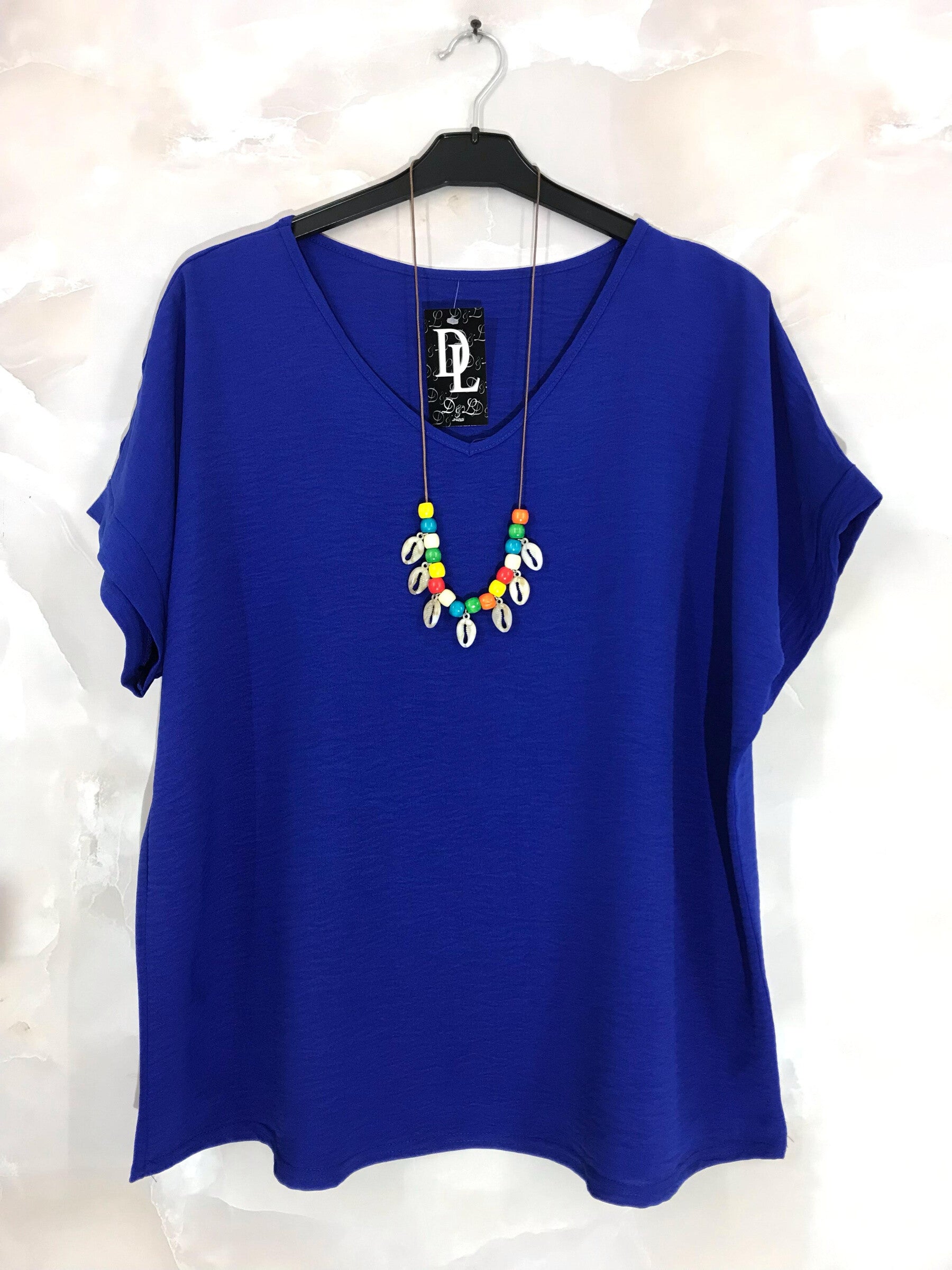 V-ringad topp med halsband i Stor Storlek