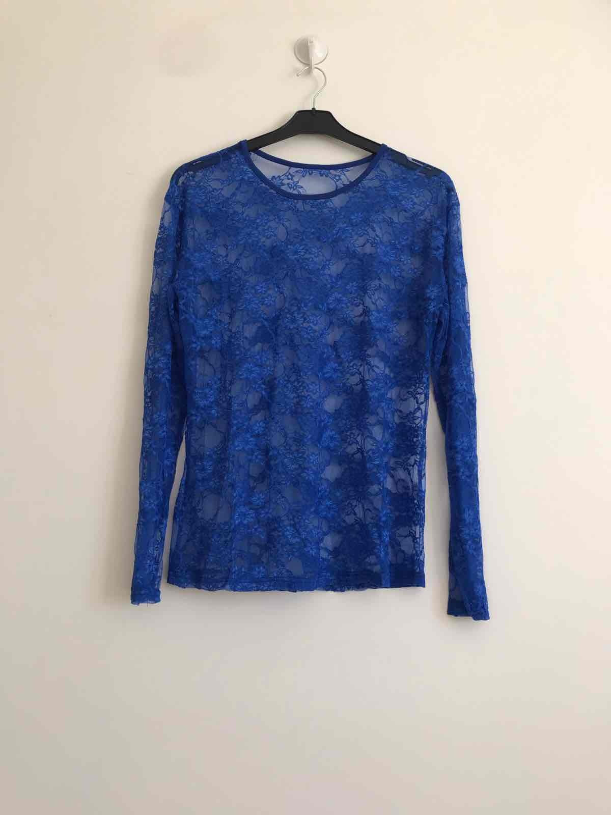 Rundhalsad spetsblus i Stor Storlek