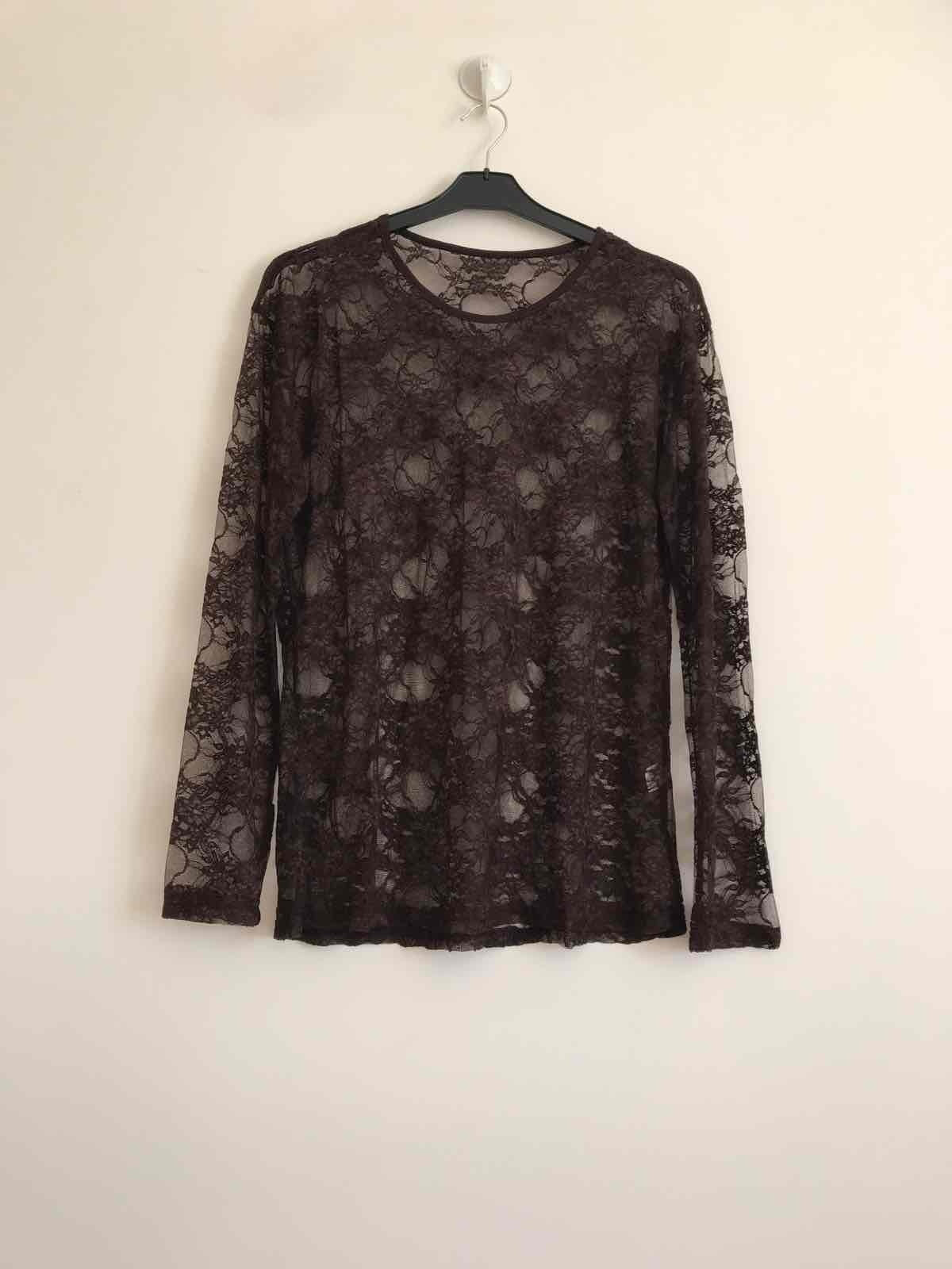 Round neck lace top i Stor Storlek