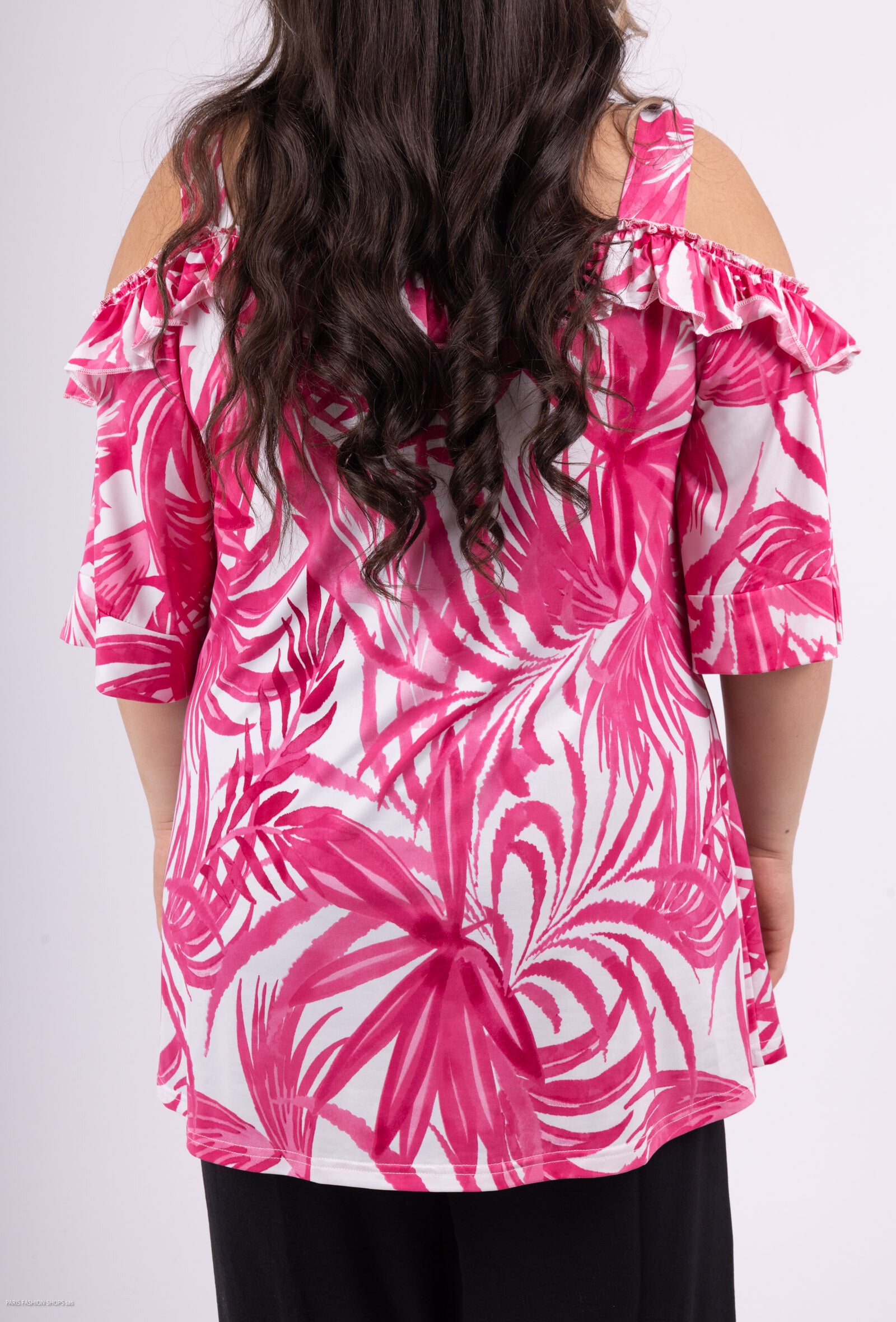 Topp med axeltryck naken med volanger i Plus Size