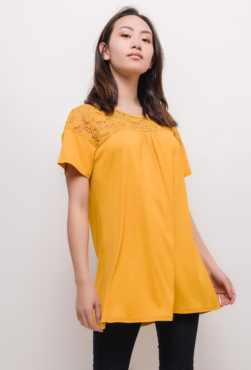 Tunika med spets i Stor Storlek