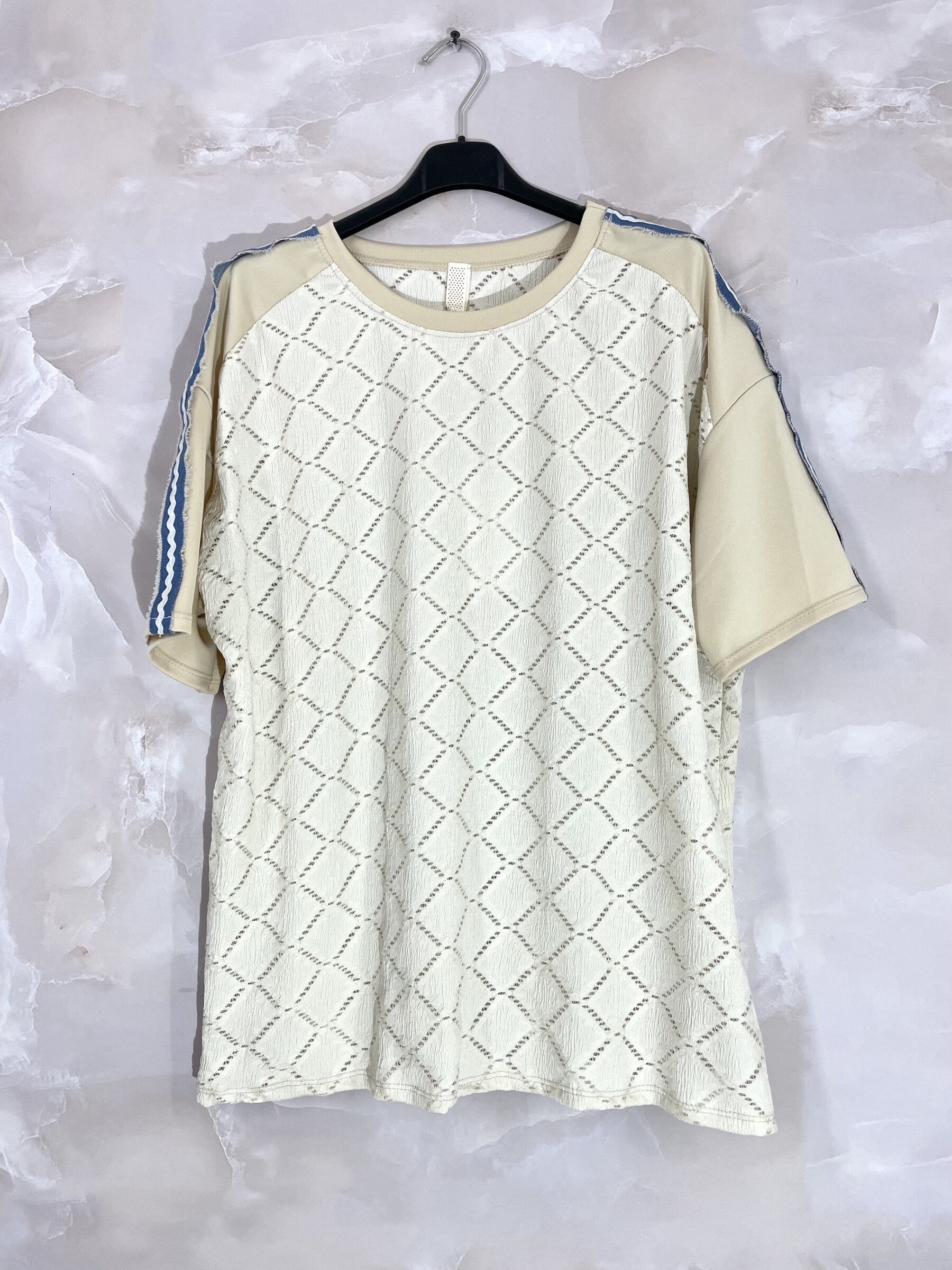 Bi-material tunic with openwork pattern with T38 to T50 sleeve strip i Stor Storlek