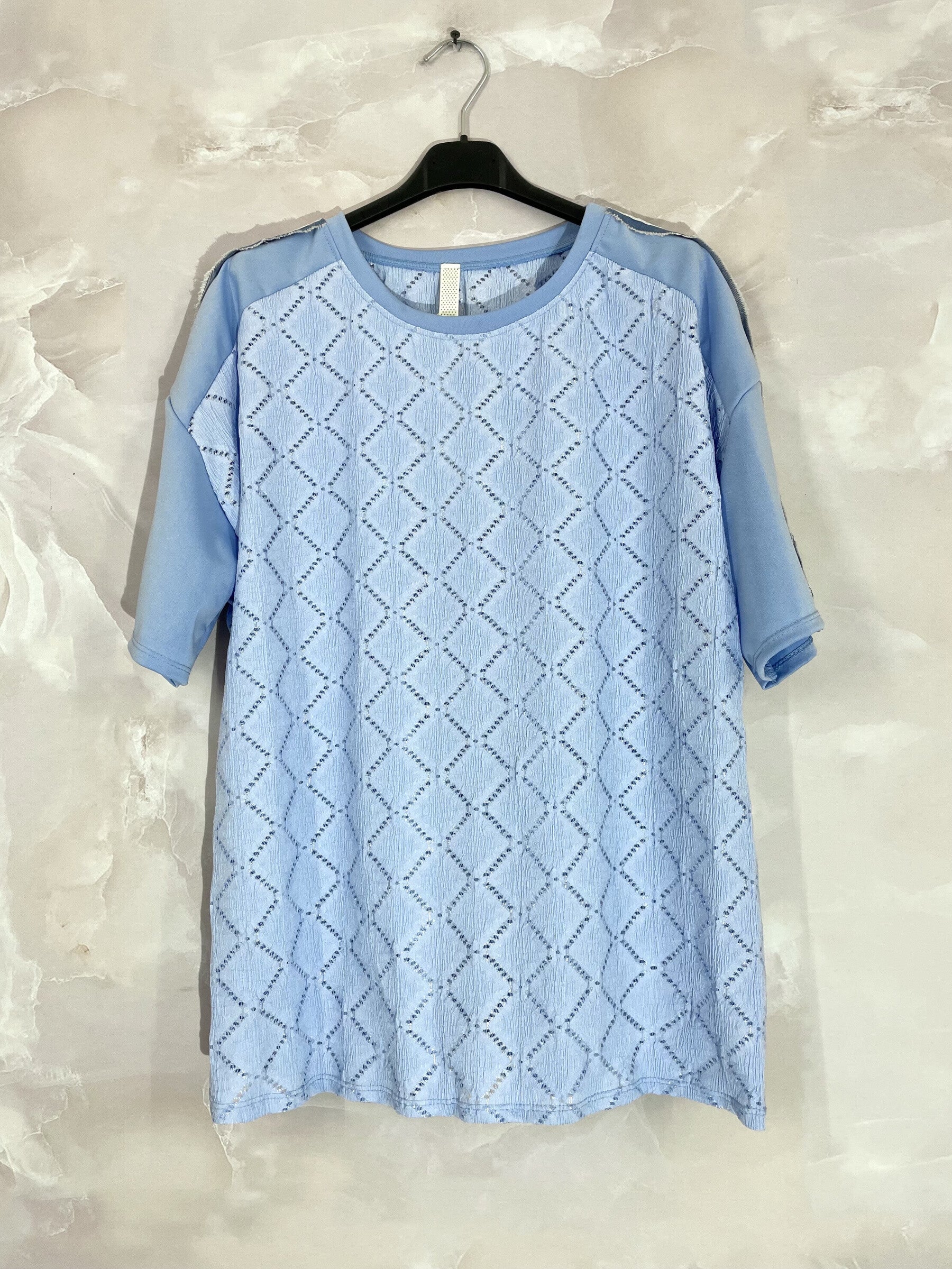 Bi-material tunic with openwork pattern with T38 to T50 sleeve strip i Stor Storlek