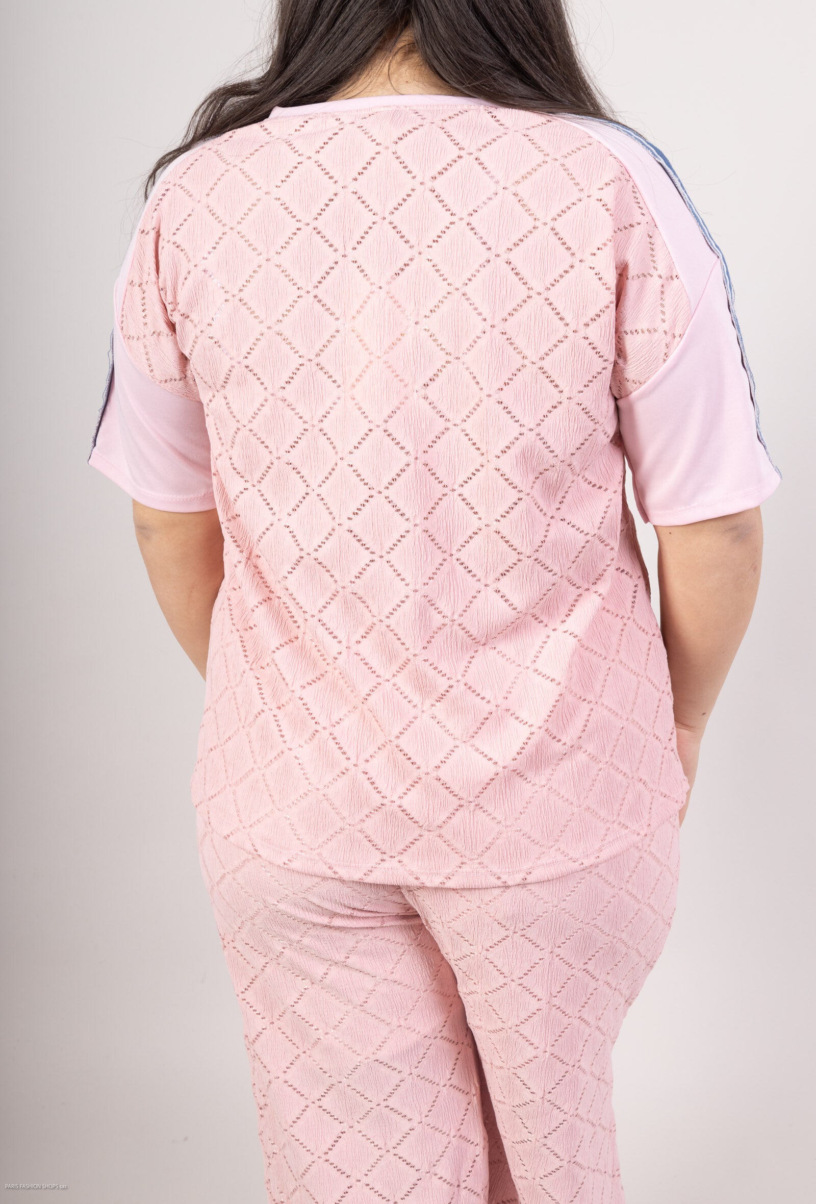 Bi-material tunika med öppenmönster och ärmremsa från T38 till T50 i Stor Storlek