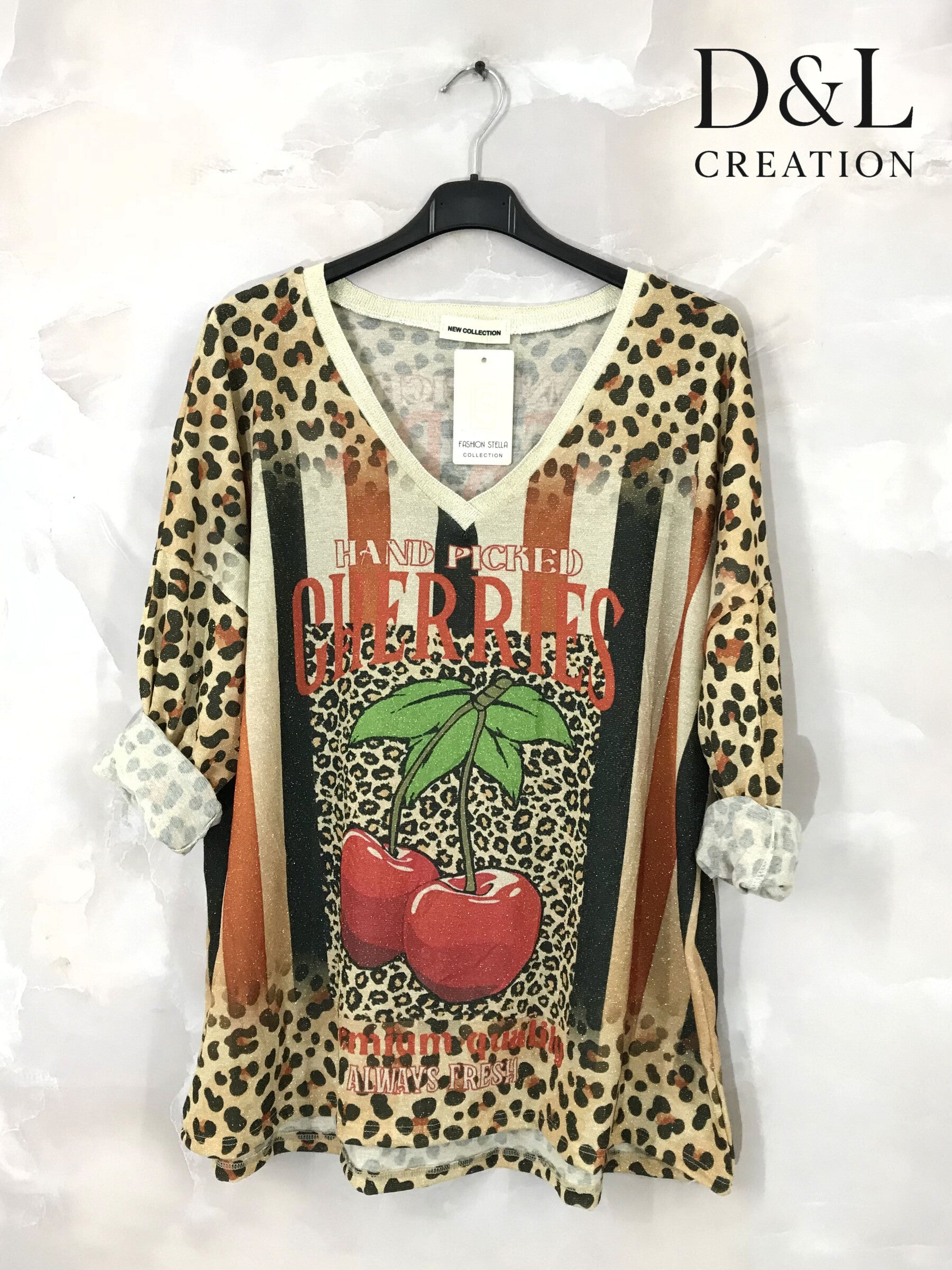 Printed tunic with V-neck size 38 to 50 i Stor Storlek