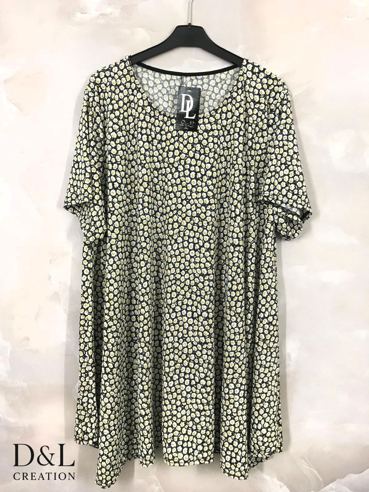 Fluid flared tunik med korta ärmar T40 till T52 | Plus Size