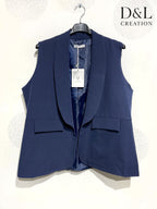 Plus Size Sleeveless blazer with fake pockets size 38 to 48