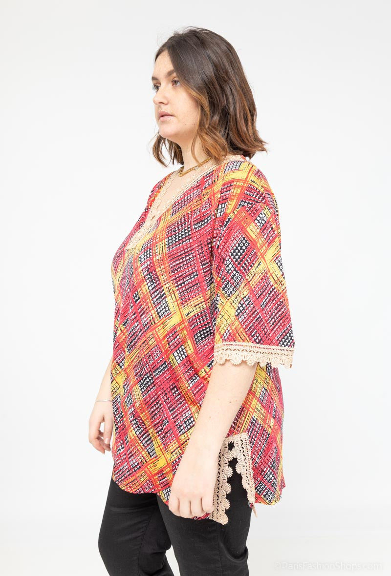 Kortärmad Blus med Spetsmönster i Stor Storlek