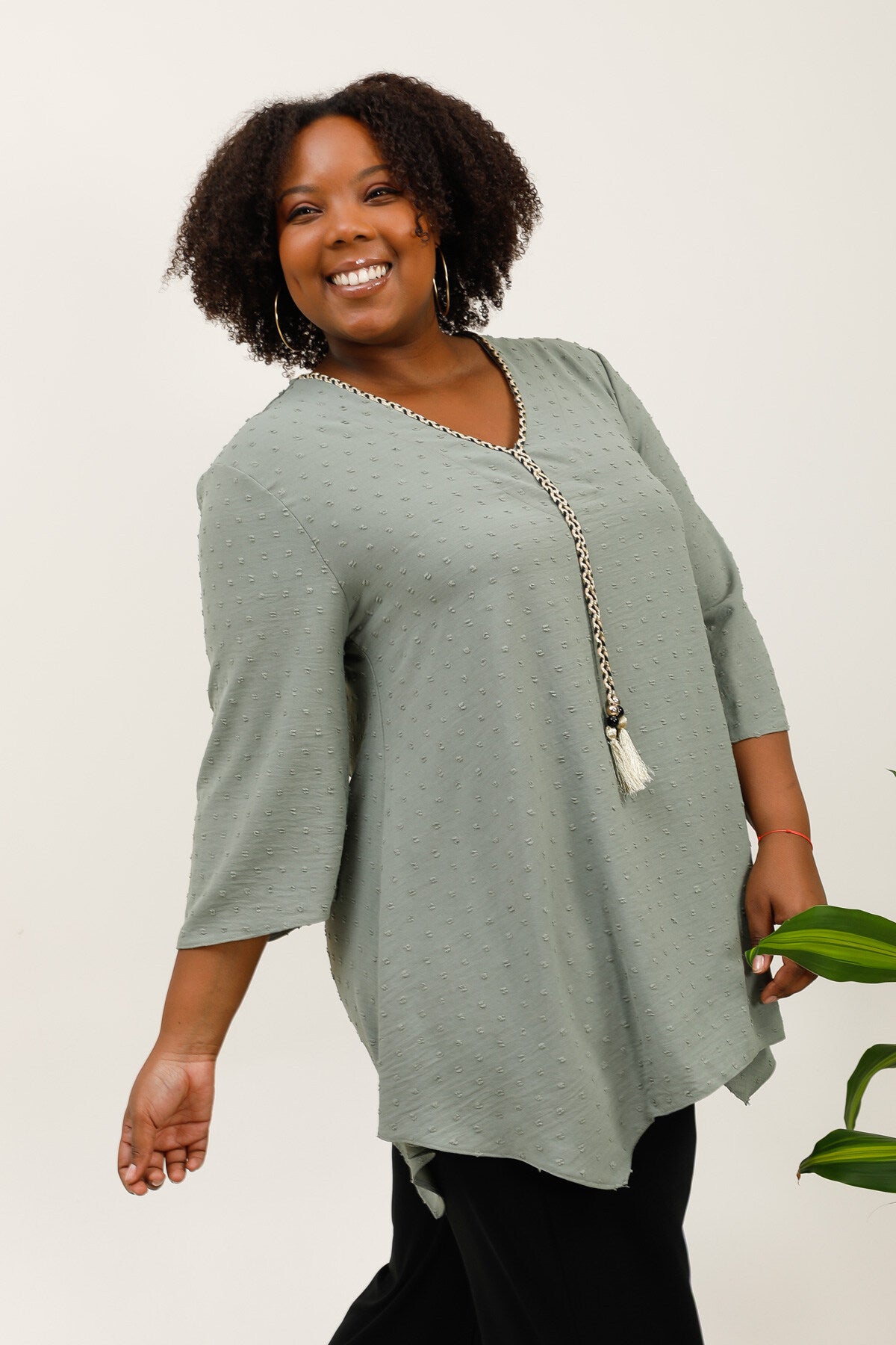 Bow blouse med 3/4 flared sleeves i Stor Storlek