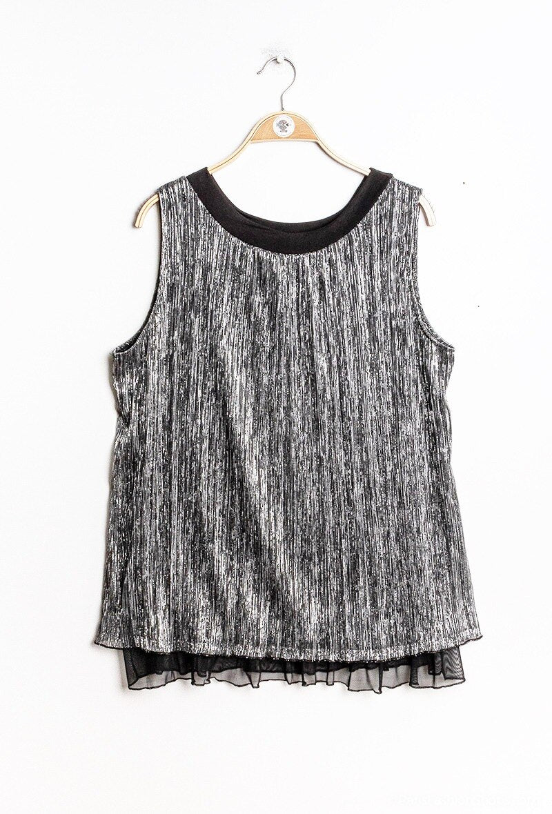 Plus Size Blouse with reflective polka dots