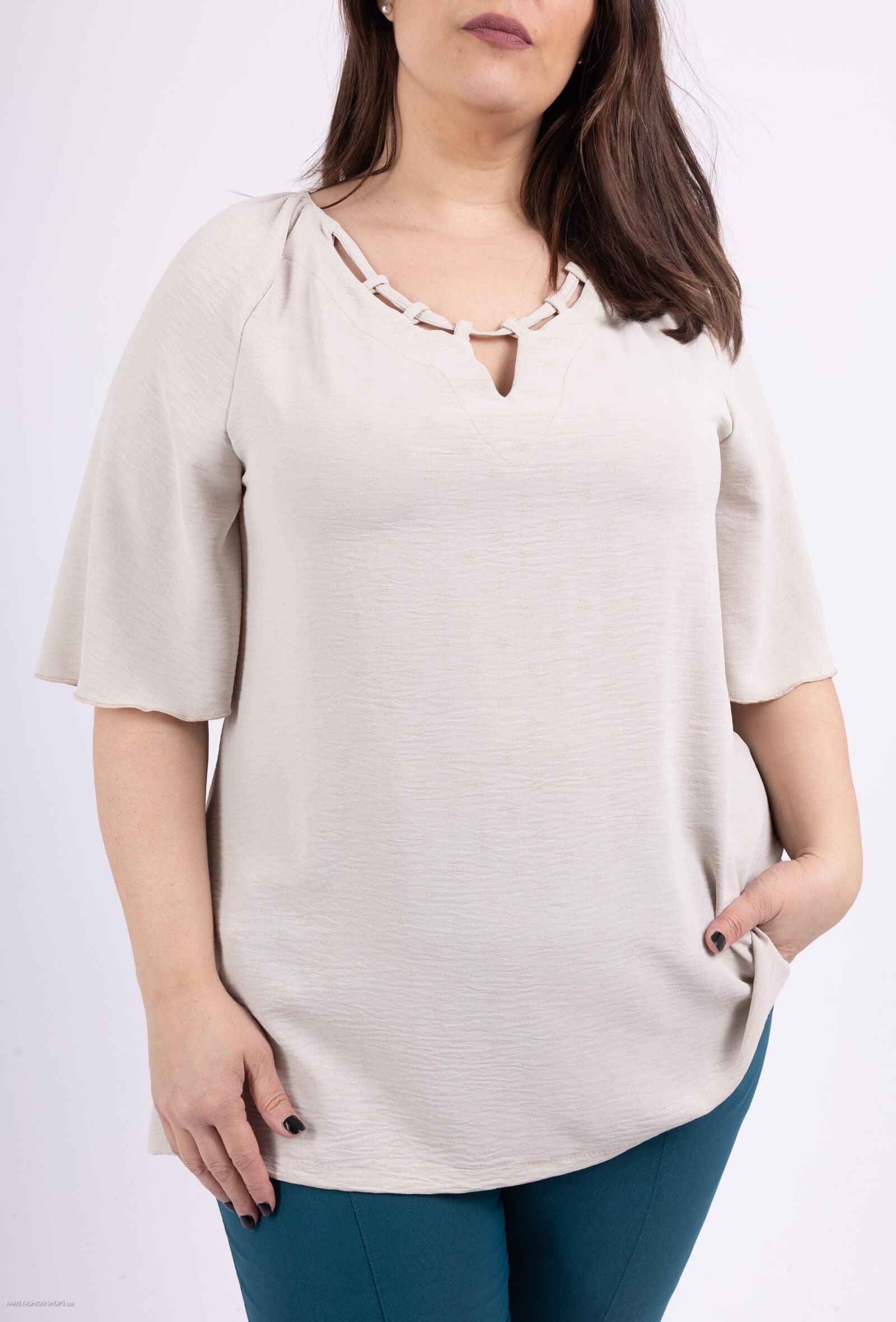 Plus Size Plush blouse in large detail for summer for summer